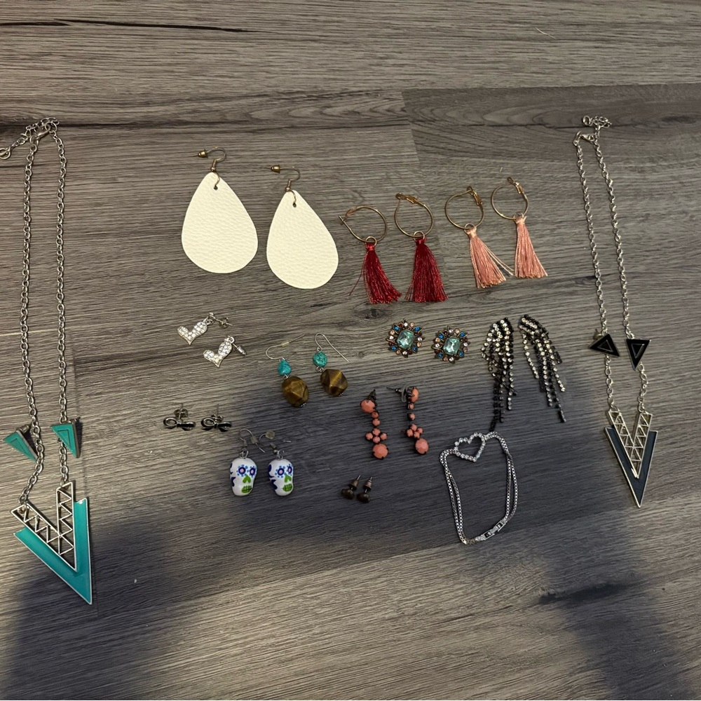 Various jewelry pieces